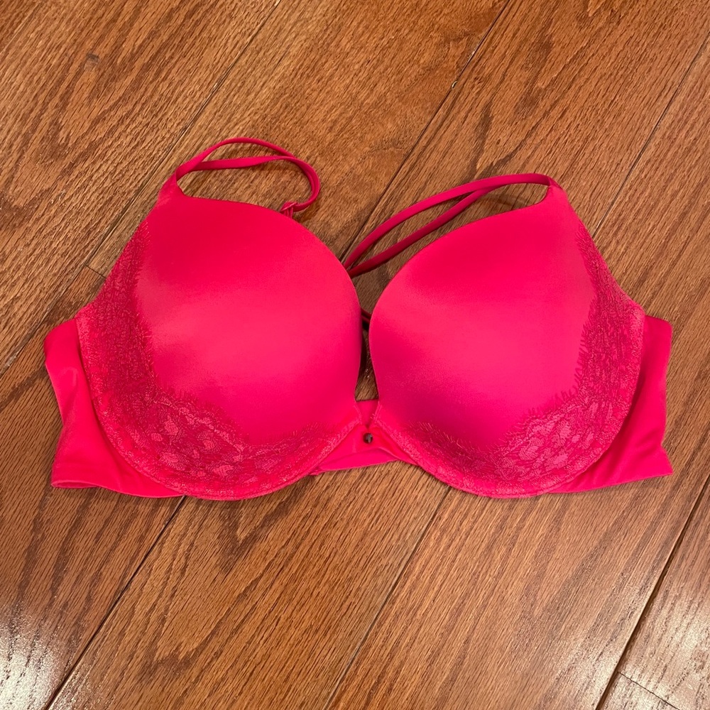 Victoria’s Secret hot pink bra